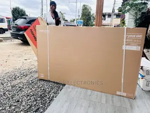 Samsung UHD Screen  65”Au7092 