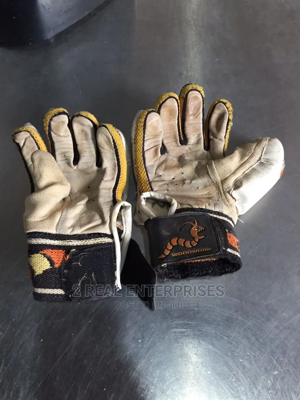 Cricket Gloves