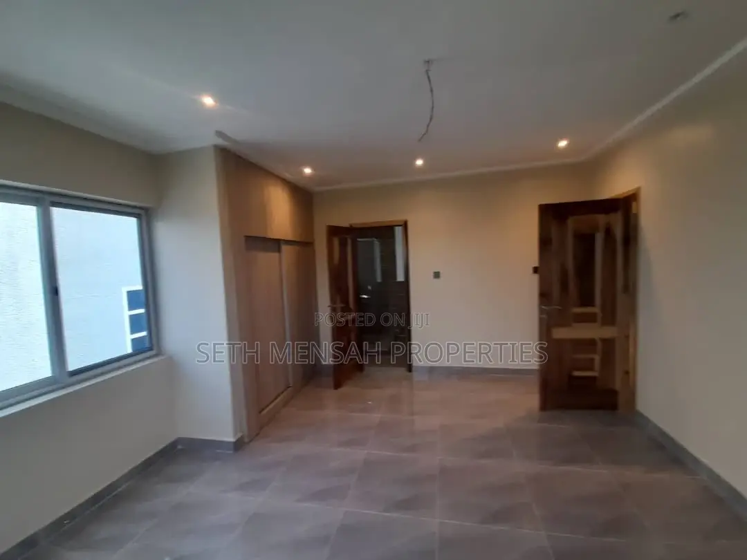 4bdrm House in Oyarifa for sale