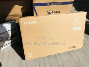 Samsung UHD Crystal BU80 43 Inches Glossy LED Tv