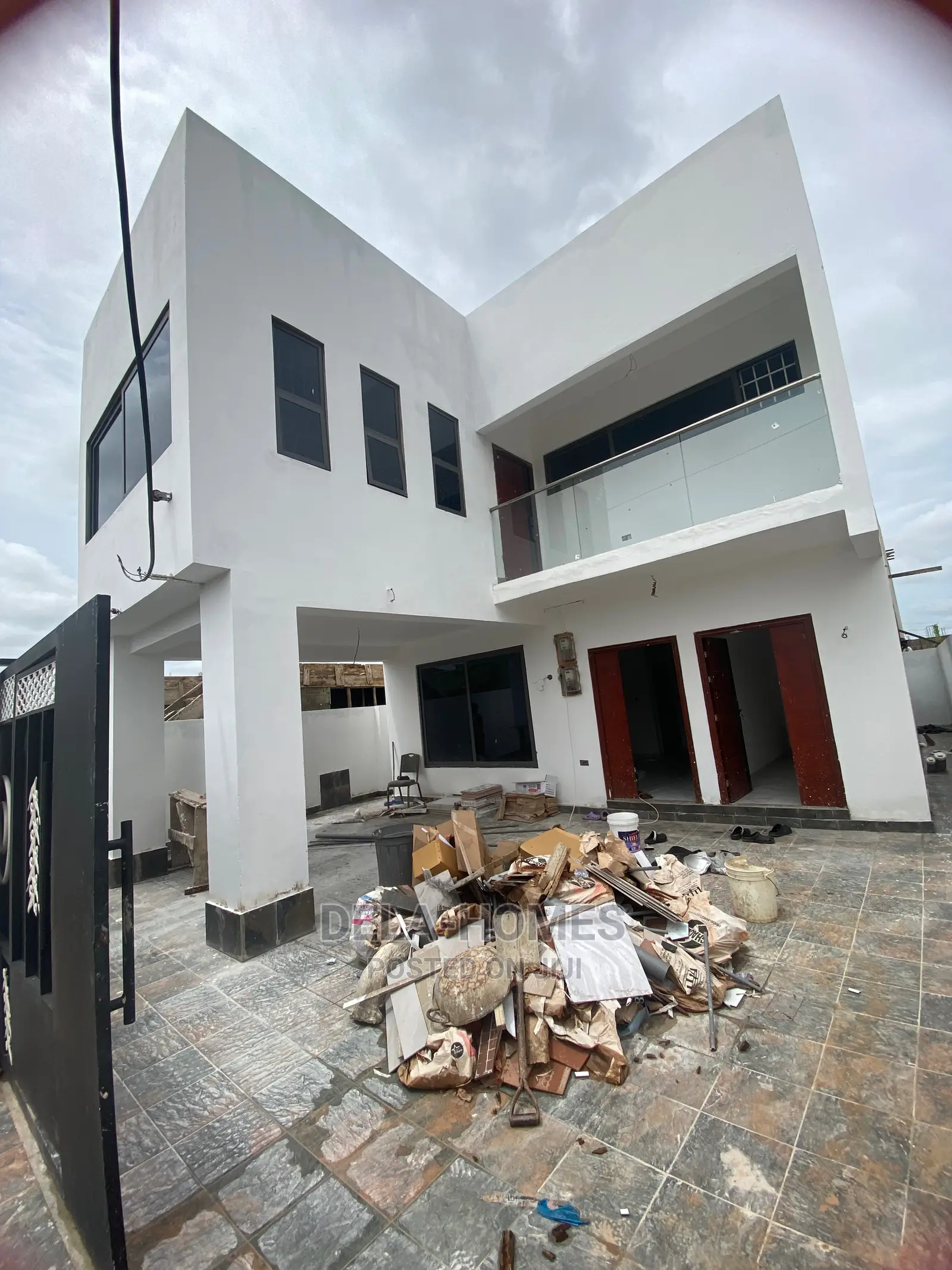 3bedroom Duplex HSE for Rent at Adenta-New-Legon.