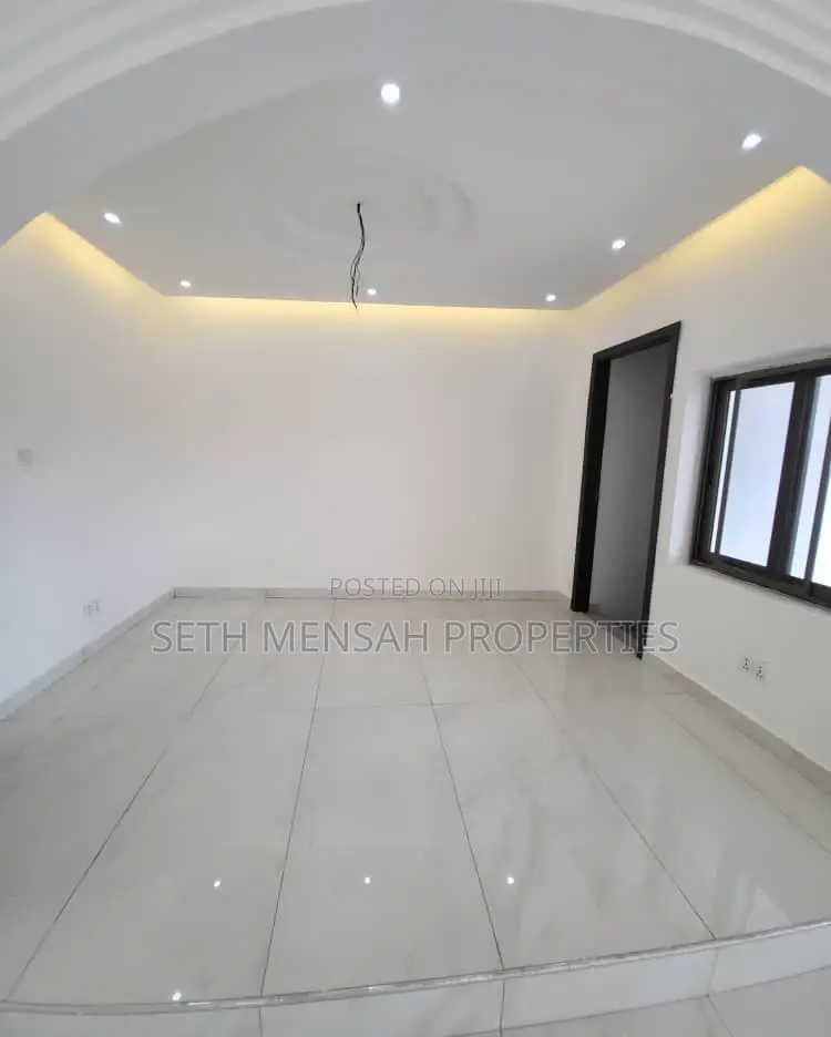 3bdrm Apartment in East Legon for rent