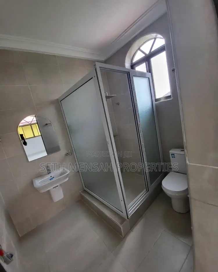 3bdrm Apartment in East Legon for rent