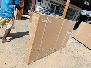 Adorable  New Samsung UHD Series 7 75” Smart