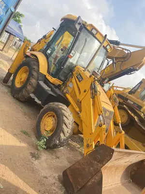 Heavy Duty Machinery for Rent!