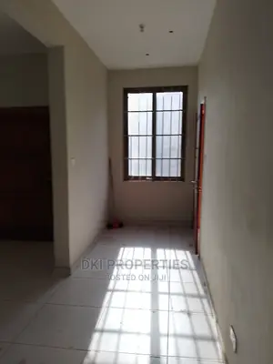 3bdrm Apartment in Dki Properties, Valley View Area for rent