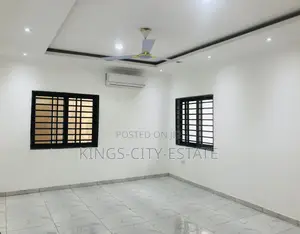 4bdrm House in Petroleum, Achimota for sale