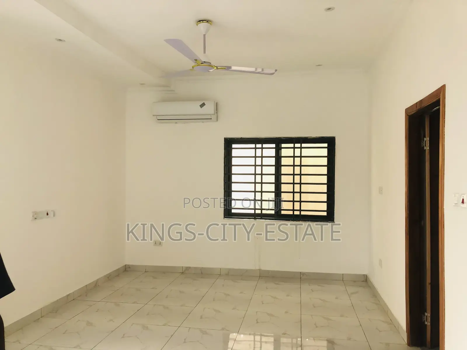 4bdrm House in Petroleum, Achimota for sale