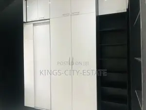 4bdrm House in Petroleum, Achimota for sale