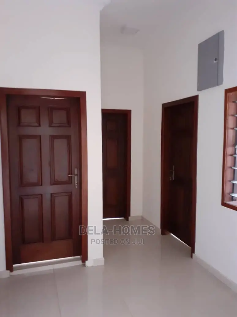 Four Bedroom HSE for Rent at Adenta Barrier.