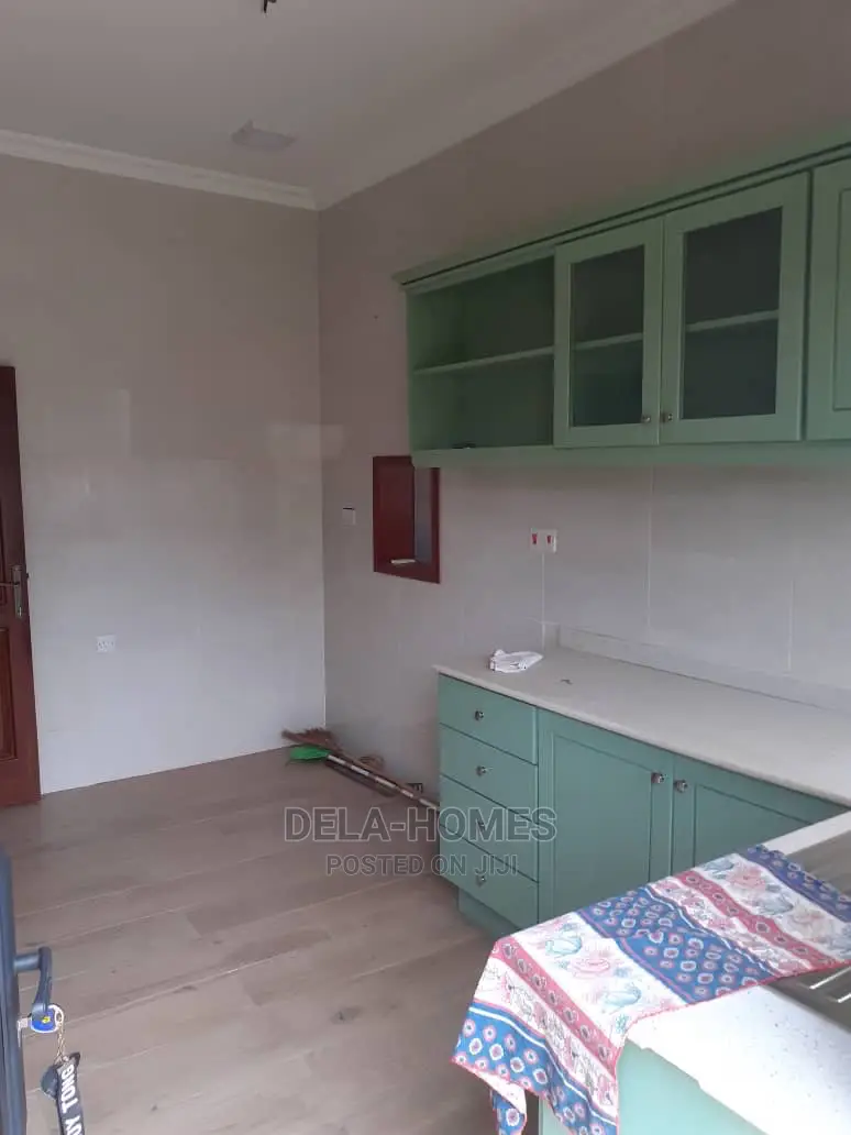 Four Bedroom HSE for Rent at Adenta Barrier.