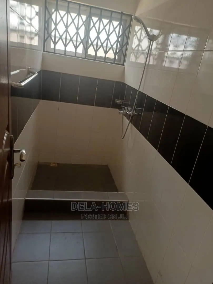 Three Bedroom Self Compound for Rent at Oyarifa.