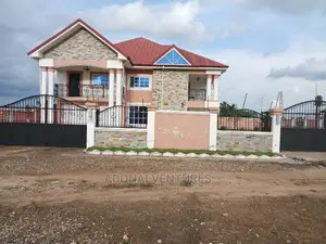 One Plot of Land for Sale in Sokoban Kwamonma