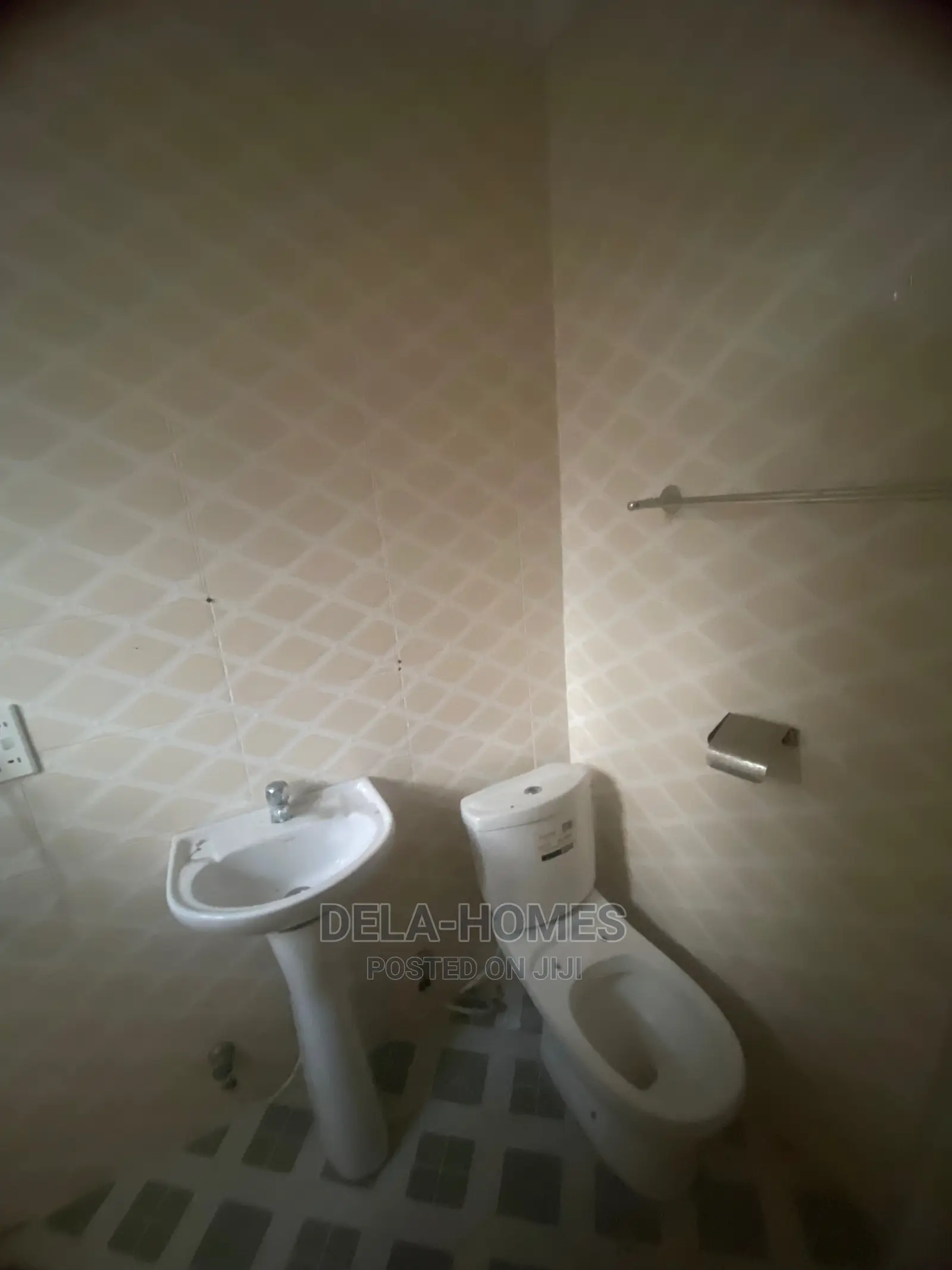 2bdrm Apartment in Lakeside Estate, Ashaley Botwe for rent