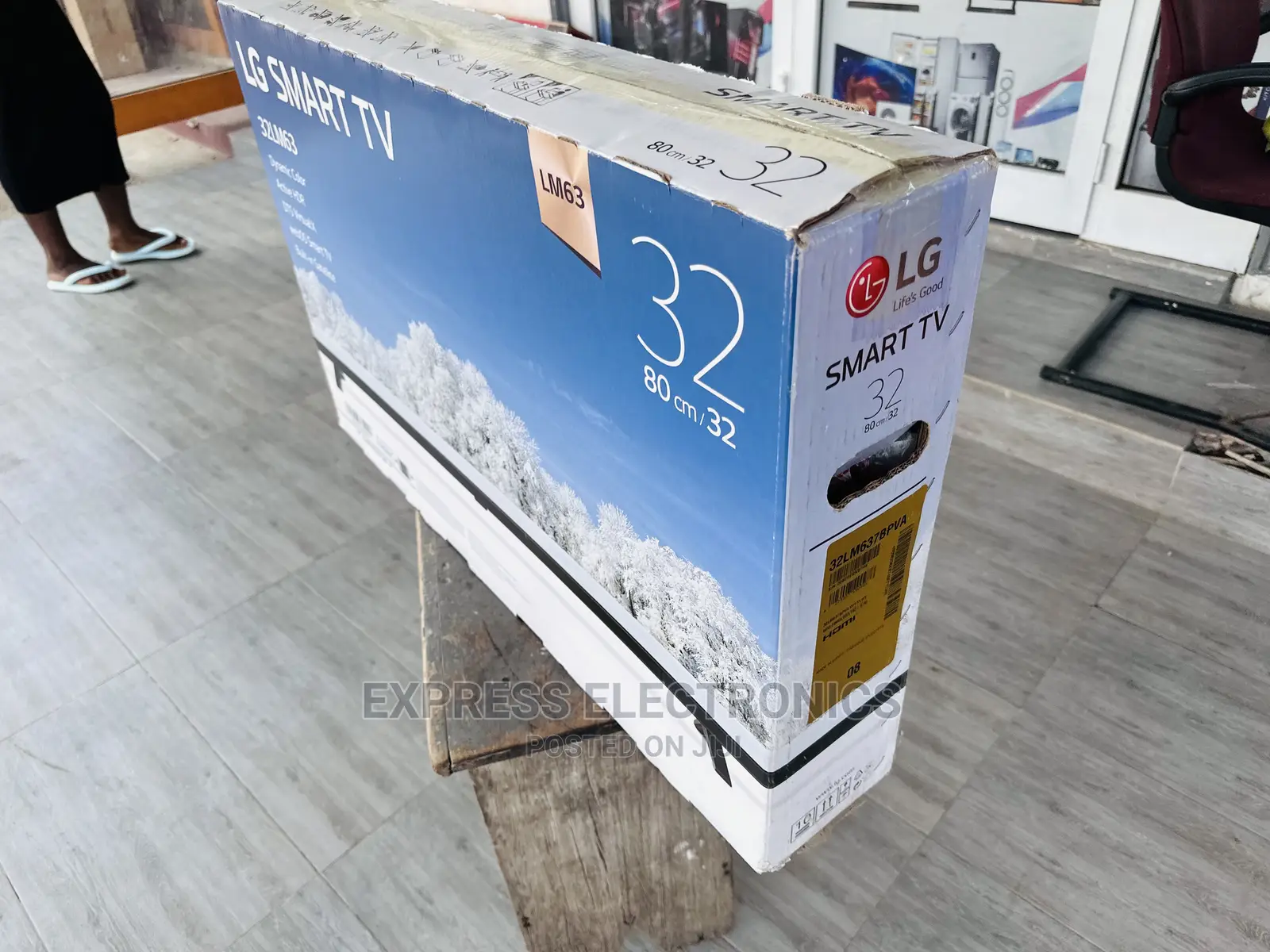 Affordable Price 32lm637 LG FHD Smart Satellite 