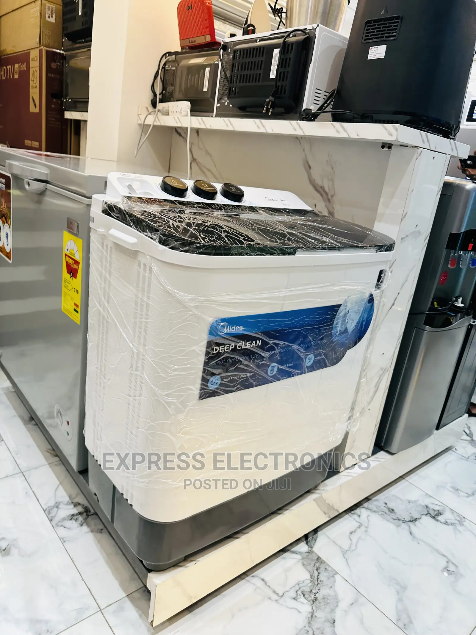Soft Wash Effects Midea 12kg Topload Washing Machine