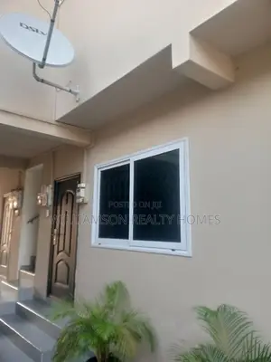 Luxury/Furnished Cham Hall Apt,Spintex