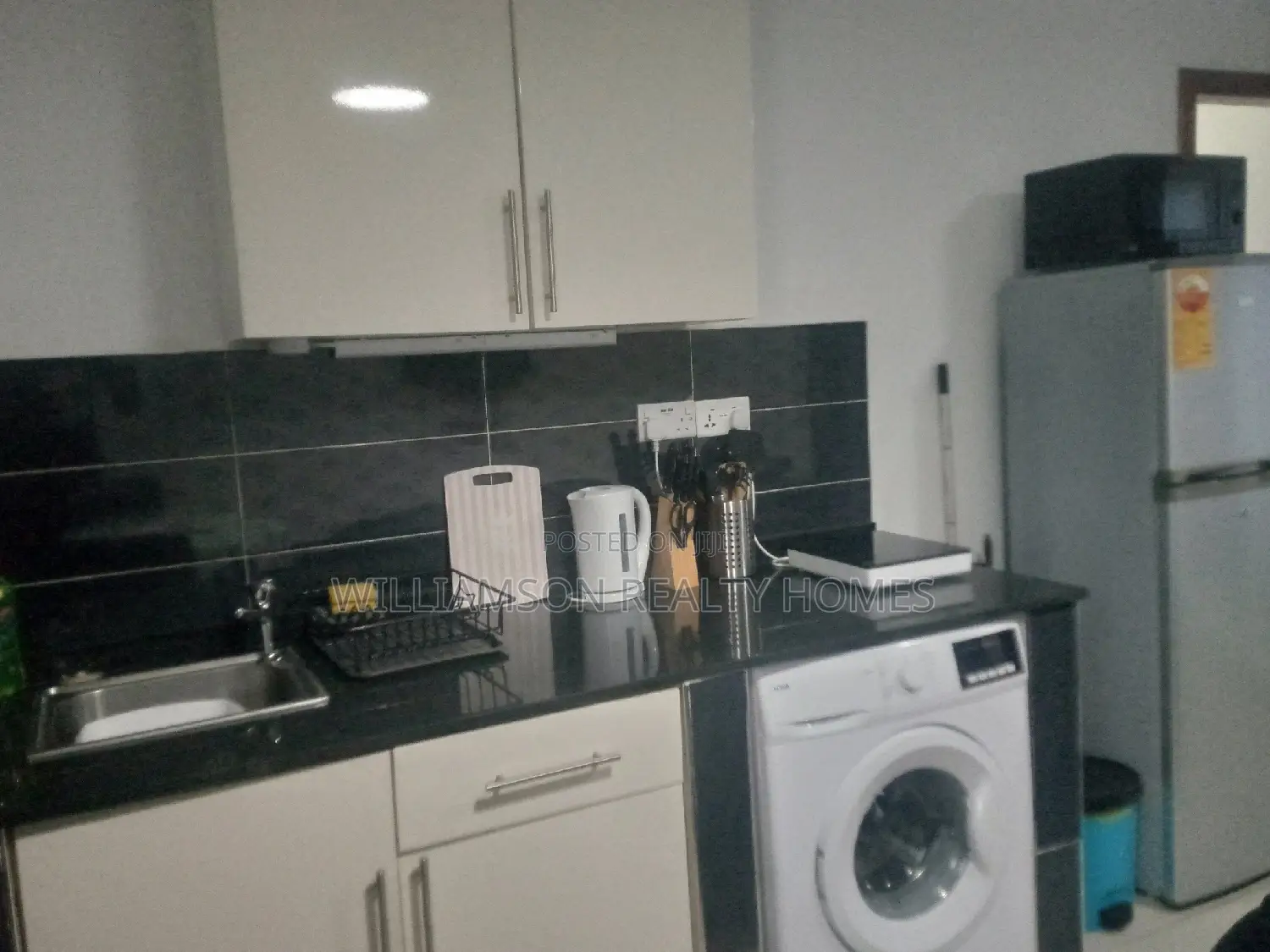 Luxury/Furnished Cham Hall Apt,Spintex