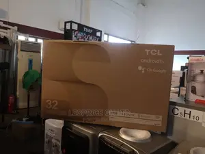 Bright Color TCL 32” Android Good Television