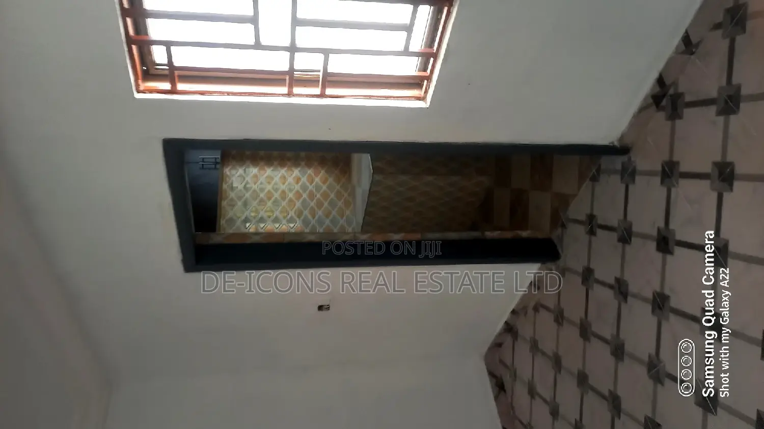 1bdrm Duplex in De-Icons Real Estate, Awutu Senya East Municipal