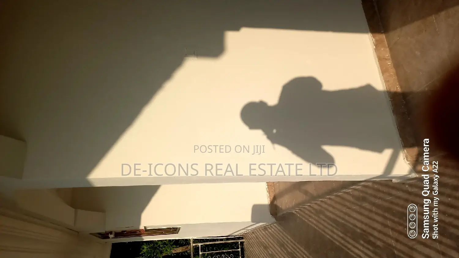 1bdrm Duplex in De-Icons Real Estate, Awutu Senya East Municipal
