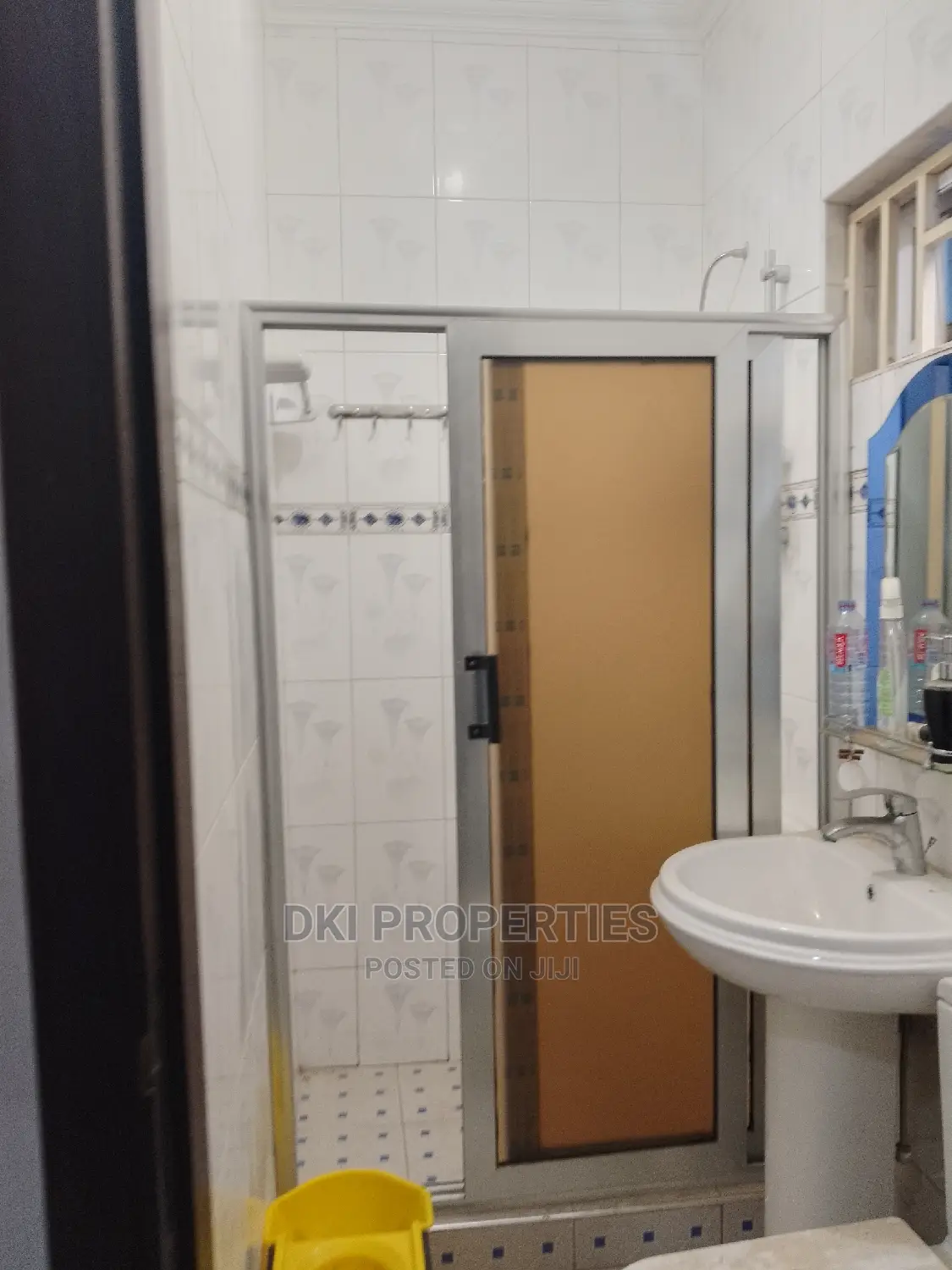 4bdrm House in Dki Properties, Tema Metropolitan for sale