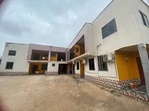 Chamber N Hall Sc for Rent at Lakeside Estate.