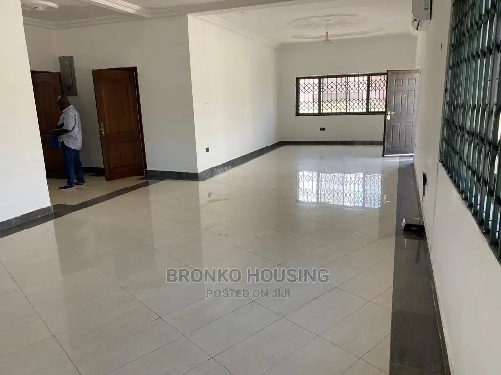 4bdrm House in Bronko Housing, Spintex for rent
