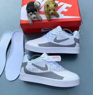 Nike Tiempo