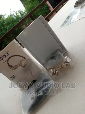 QKZ-ZXT Detachable in-Ear Monitors