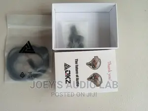 QKZ-ZXT Detachable in-Ear Monitors