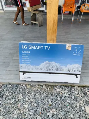Budget-Friendly LG 32lm637 Smart LED Tv(32 Inch)