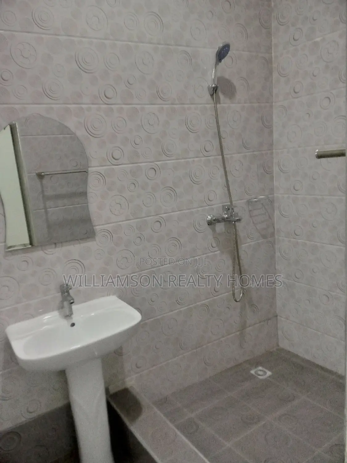 3bdrm Apartment in Buade Area, Spintex for rent
