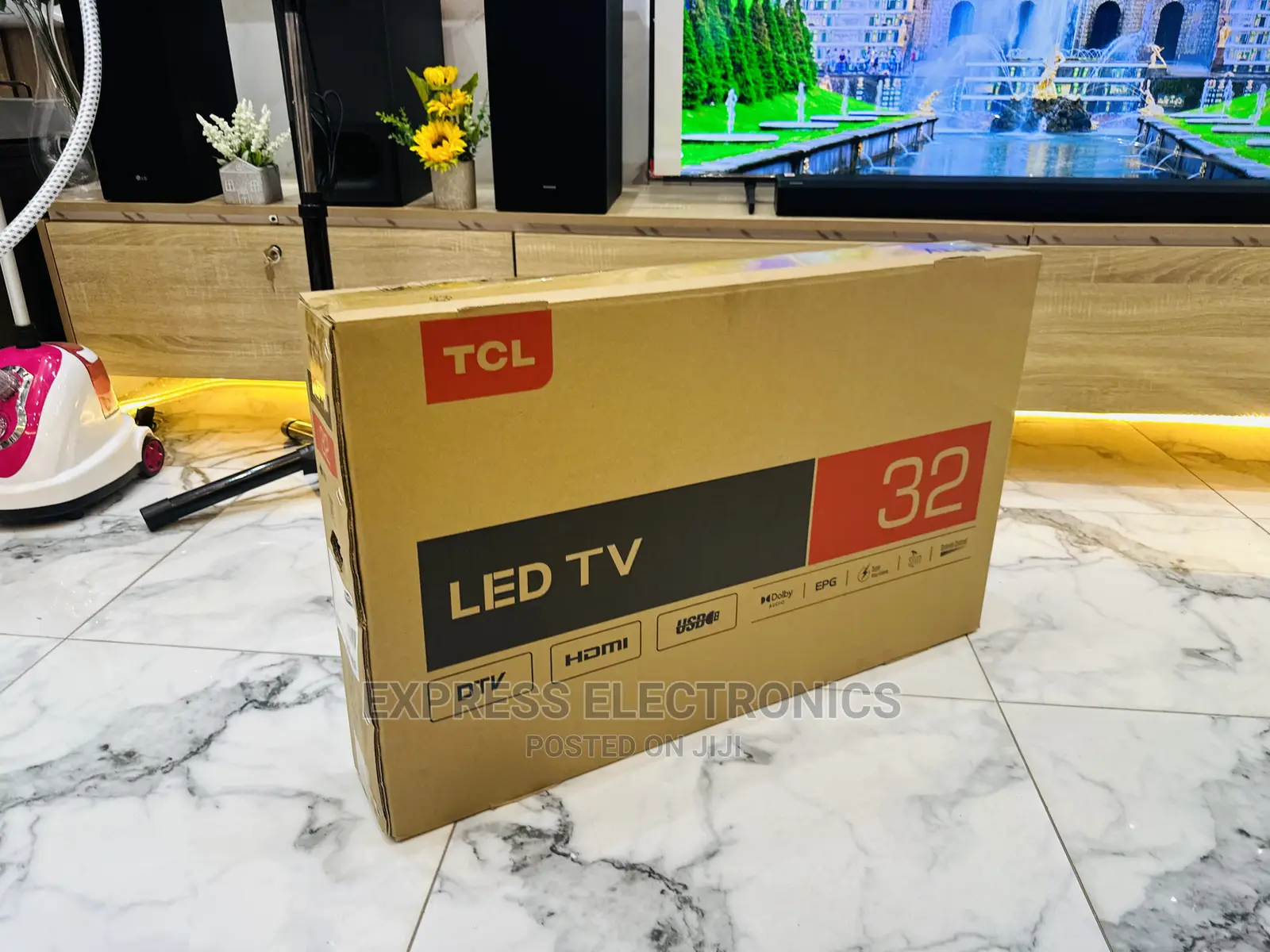32D3200 · Smart Sound · Wide Viewing Angle TCL SATELLITE