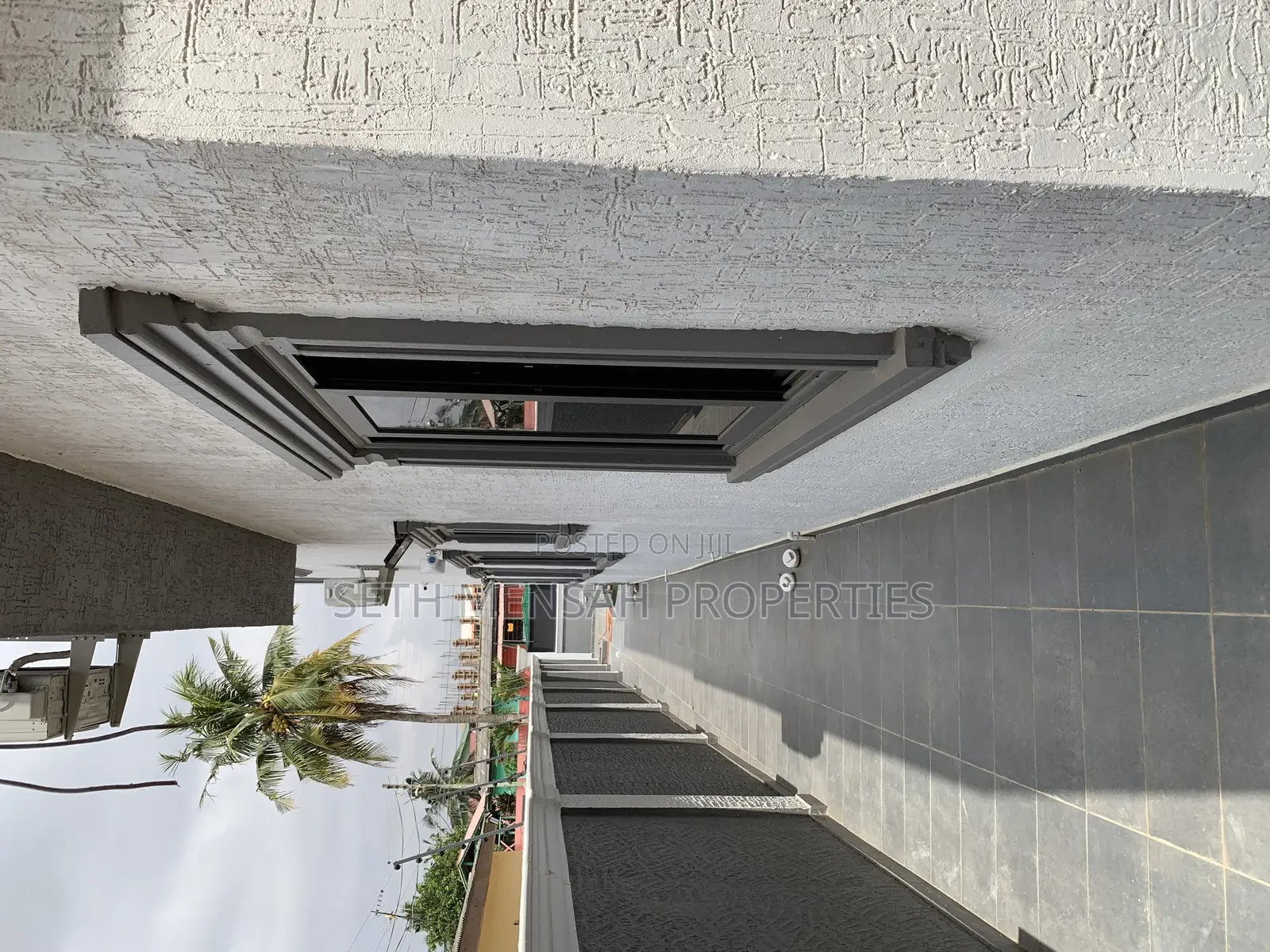 5bdrm House in Achimota for sale