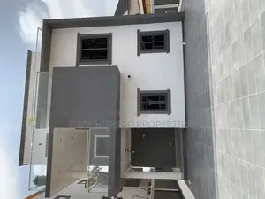 5bdrm House in Achimota for sale