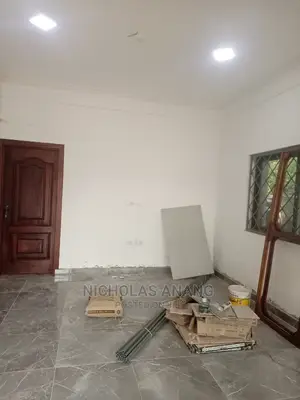 2bdrm Apartment in The Dorns Properties, New Town for rent