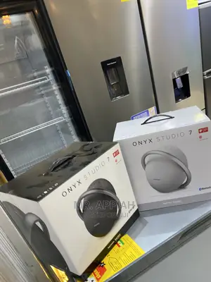 Budget-Friendly Harman Kardon Onyx 7 Bluetooth Speaker 