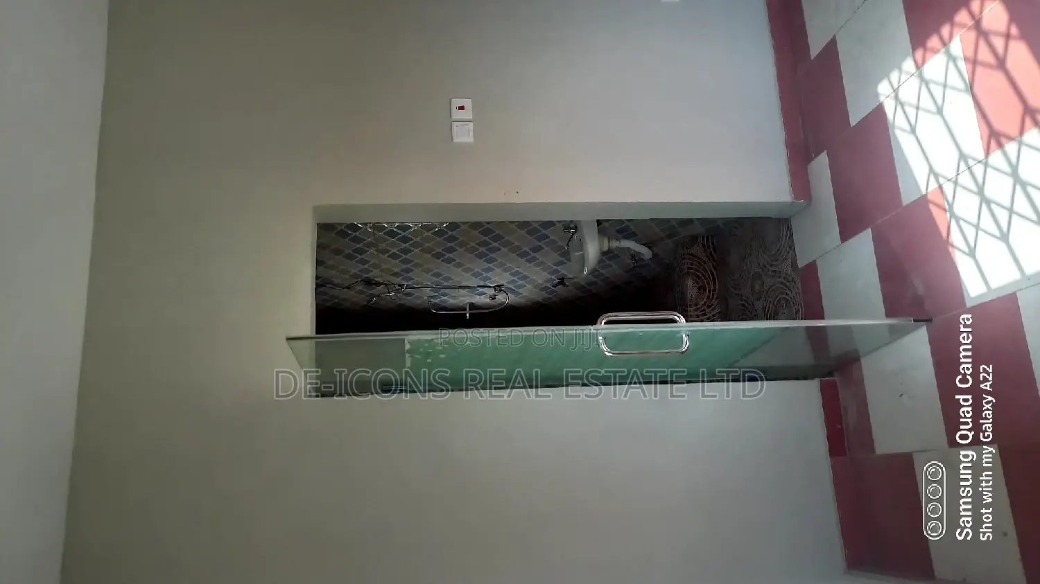 2bdrm Duplex in De-Icons Real Estate, Awutu Senya East Municipal