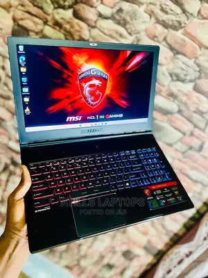 Laptop MSI GS63VR 7RF Stealth Pro 16GB Intel Core I7 SSHD+SSD 2T