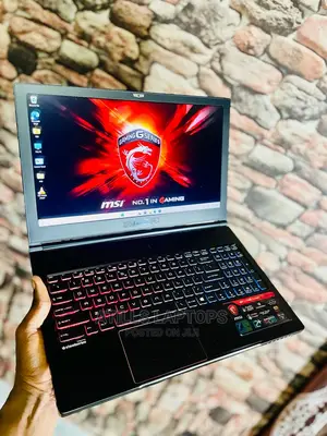 Laptop MSI GS63VR 7RF Stealth Pro 16GB Intel Core I7 SSHD+SSD 2T