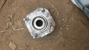Nissan Sentra 2008 Hub