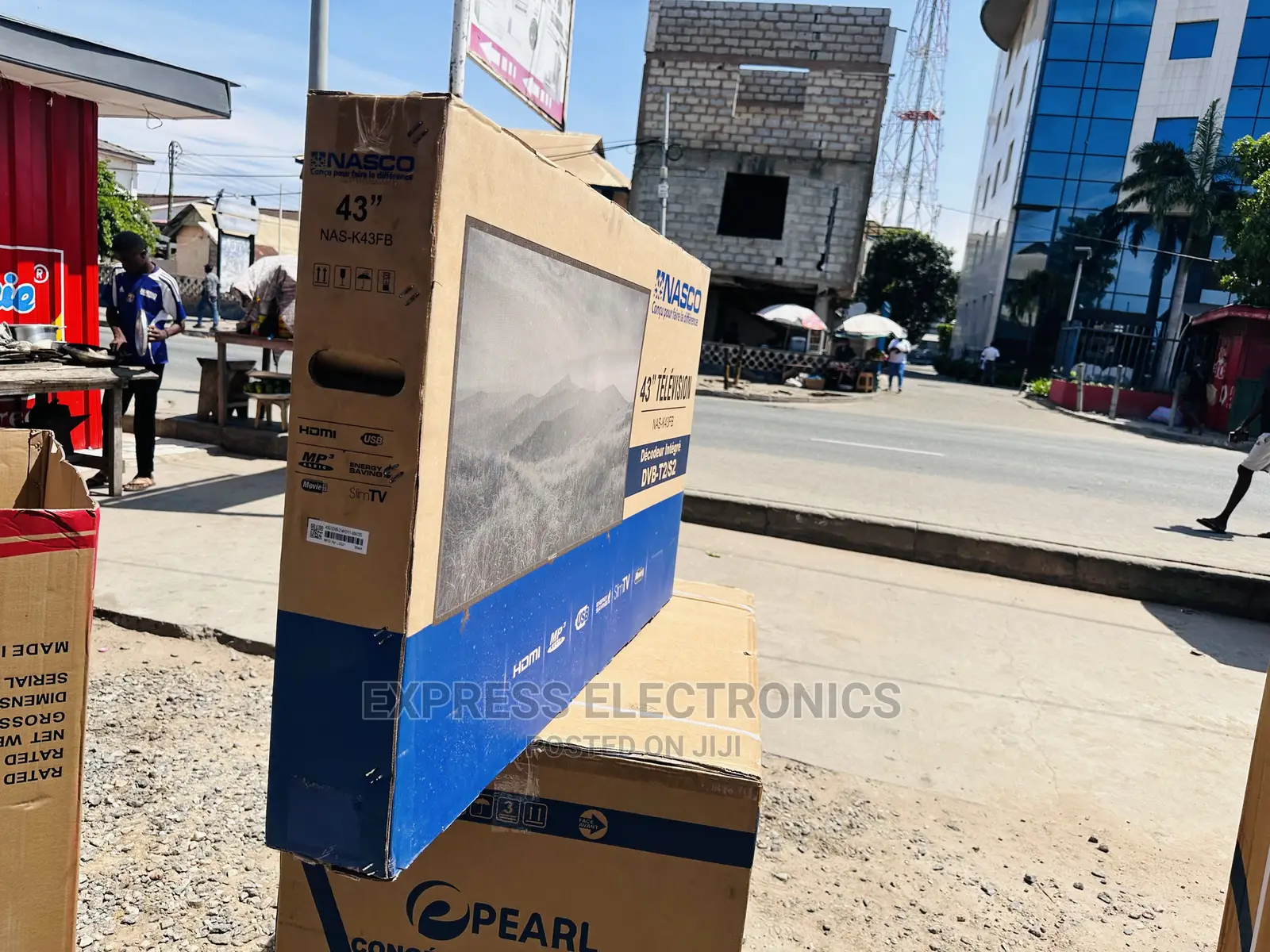 Lovely  Sleek Nasco 43”Satellite Digital Tv 