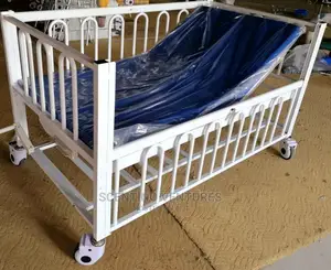 Children's Bed One Crank With Mattress