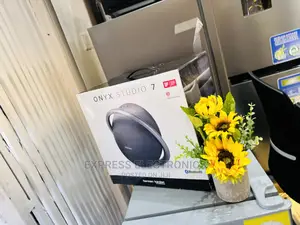 Astonish Sound Effects Bluetooth Speaker Onyx 7