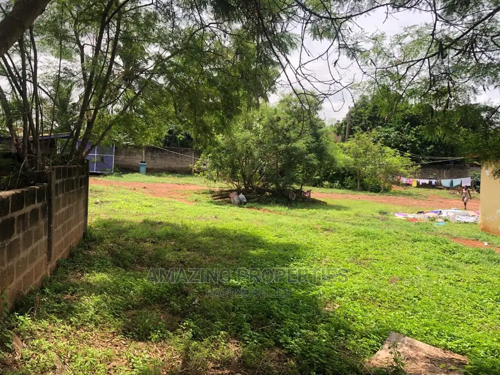 Plots of Land for Sale Community 1 Near Melcom Tema $270,000