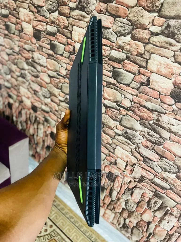 Laptop HP Pavilion Gaming 15 2019 16GB Intel Core I7 SSHD+SSD 2T