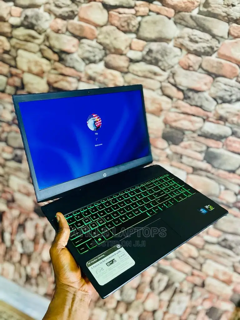 Laptop HP Pavilion Gaming 15 2019 16GB Intel Core I7 SSHD+SSD 2T
