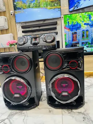 Fabulous Job LG CL98 XBOOM 3500W Bluetooth Music System