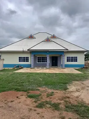 Furnished 6bdrm Block of Flats in Asuakwa Liberation, Sunyani Municipal